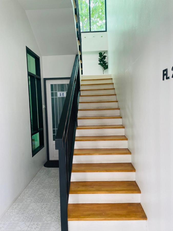 Sky View Home And Hostel Chiangmai Chiang Mai Bagian luar foto