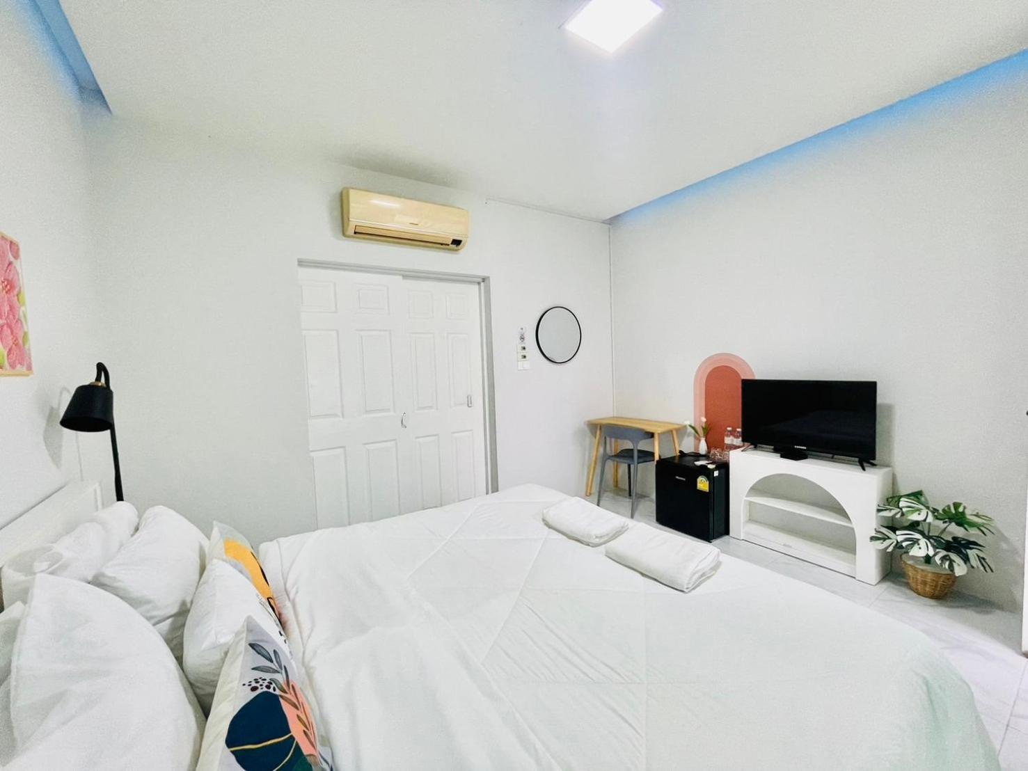 Sky View Home And Hostel Chiangmai Chiang Mai Bagian luar foto